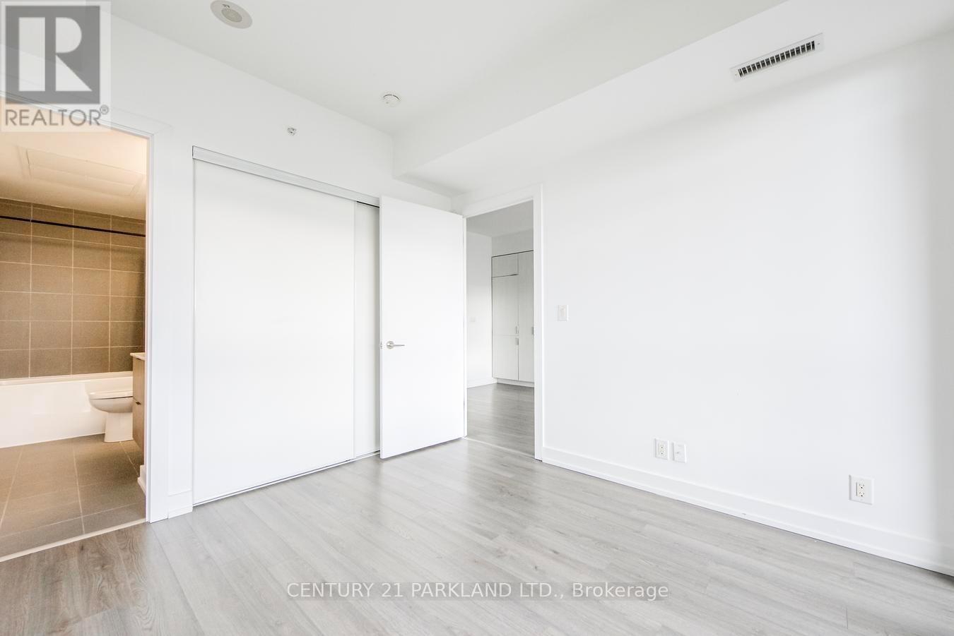 312 - 6 Parkwood Avenue, Toronto, ON - Indoor Photo Showing Other Room