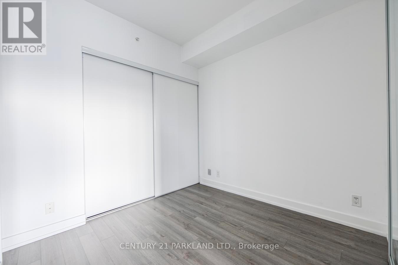 312 - 6 Parkwood Avenue, Toronto, ON - Indoor Photo Showing Other Room