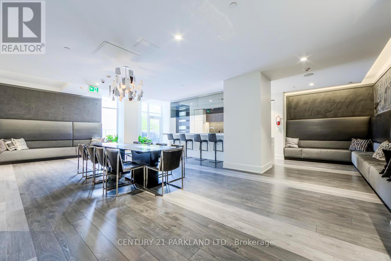 312 - 6 Parkwood Avenue, Toronto, ON - Indoor