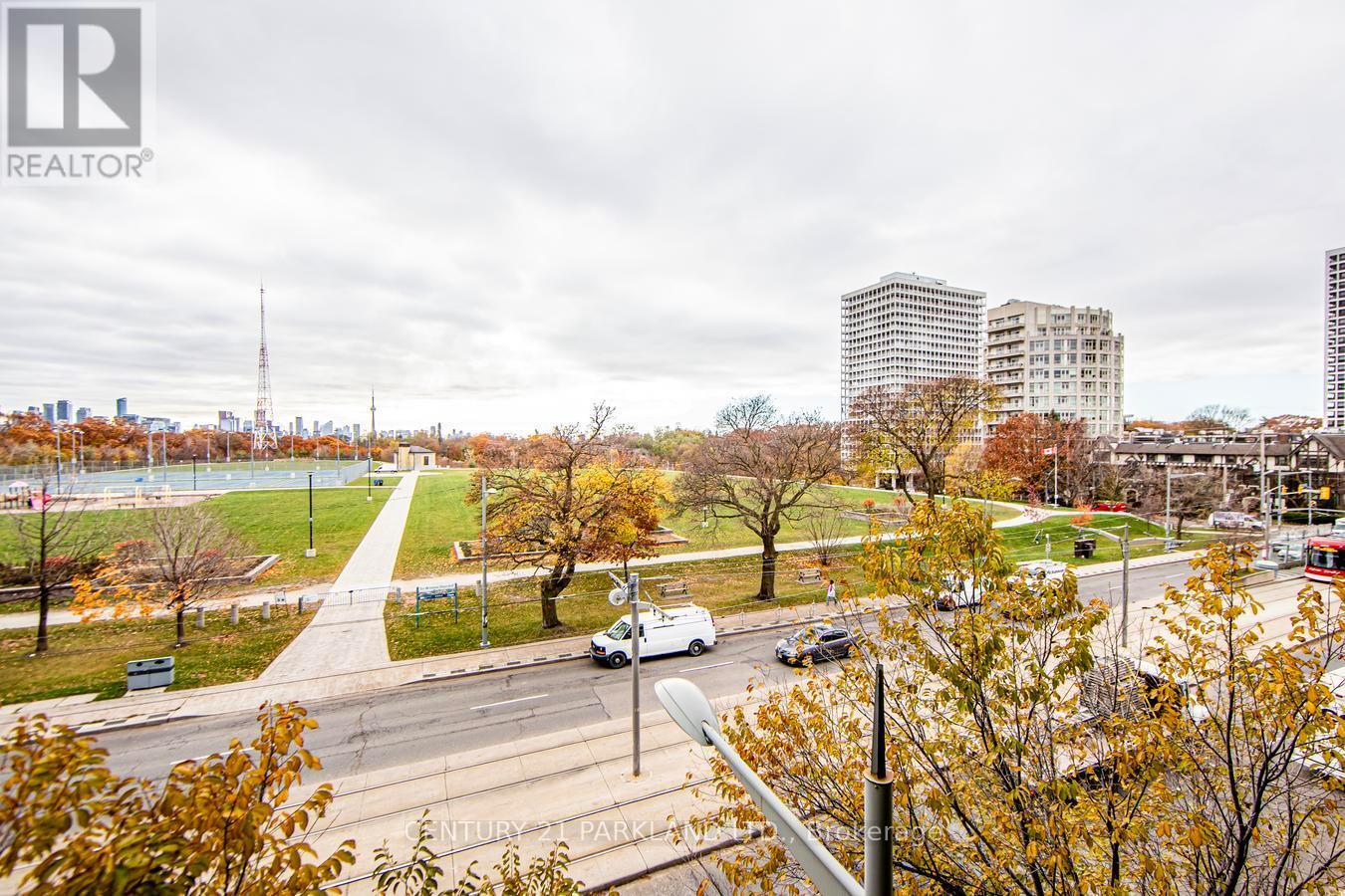 312 - 6 Parkwood Avenue, Toronto, ON - Outdoor With View