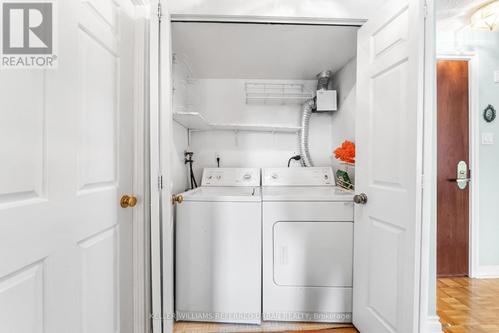 524 - 1210 Don Mills Road, Toronto, ON - Indoor Photo Showing Laundry Room