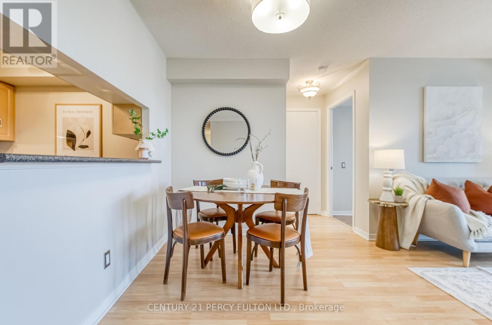 601 - 1200 The Esplanade Road N, Pickering, ON - Indoor Photo Showing Dining Room