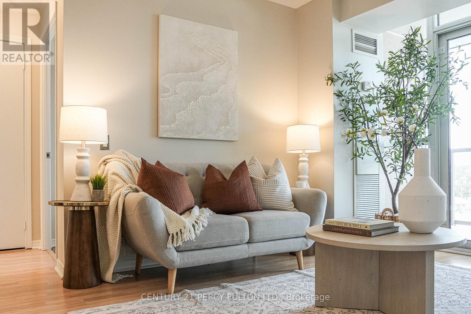 601 - 1200 The Esplanade Road N, Pickering, ON - Indoor