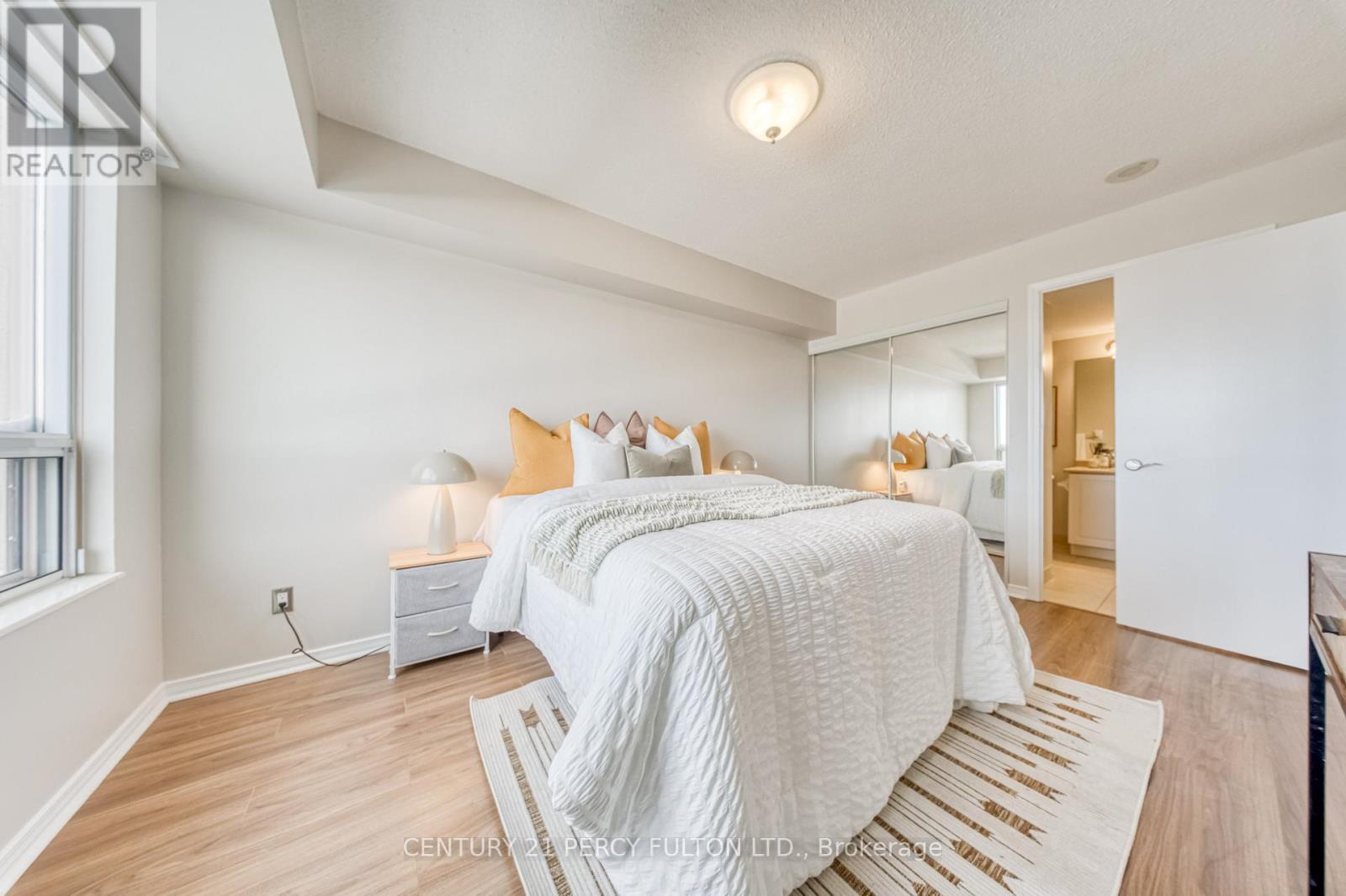 601 - 1200 The Esplanade Road N, Pickering, ON - Indoor Photo Showing Bedroom