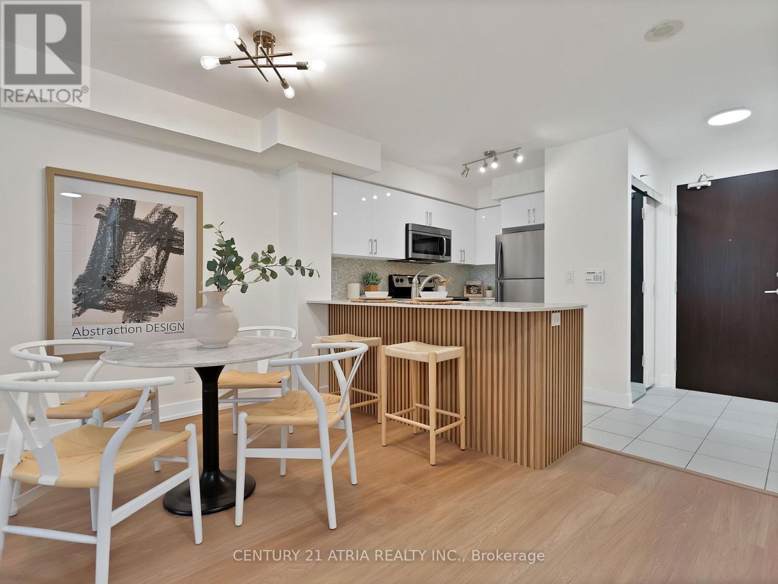 206 - 73 King William Crescent, Richmond Hill, ON - Indoor Photo Showing Dining Room