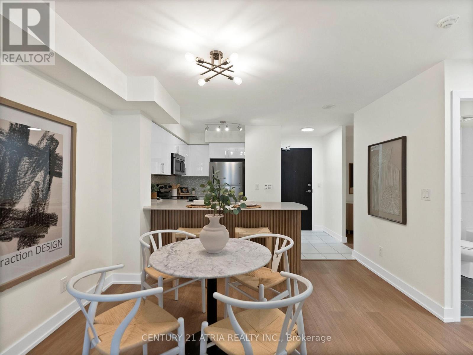 206 - 73 King William Crescent, Richmond Hill, ON - Indoor Photo Showing Dining Room