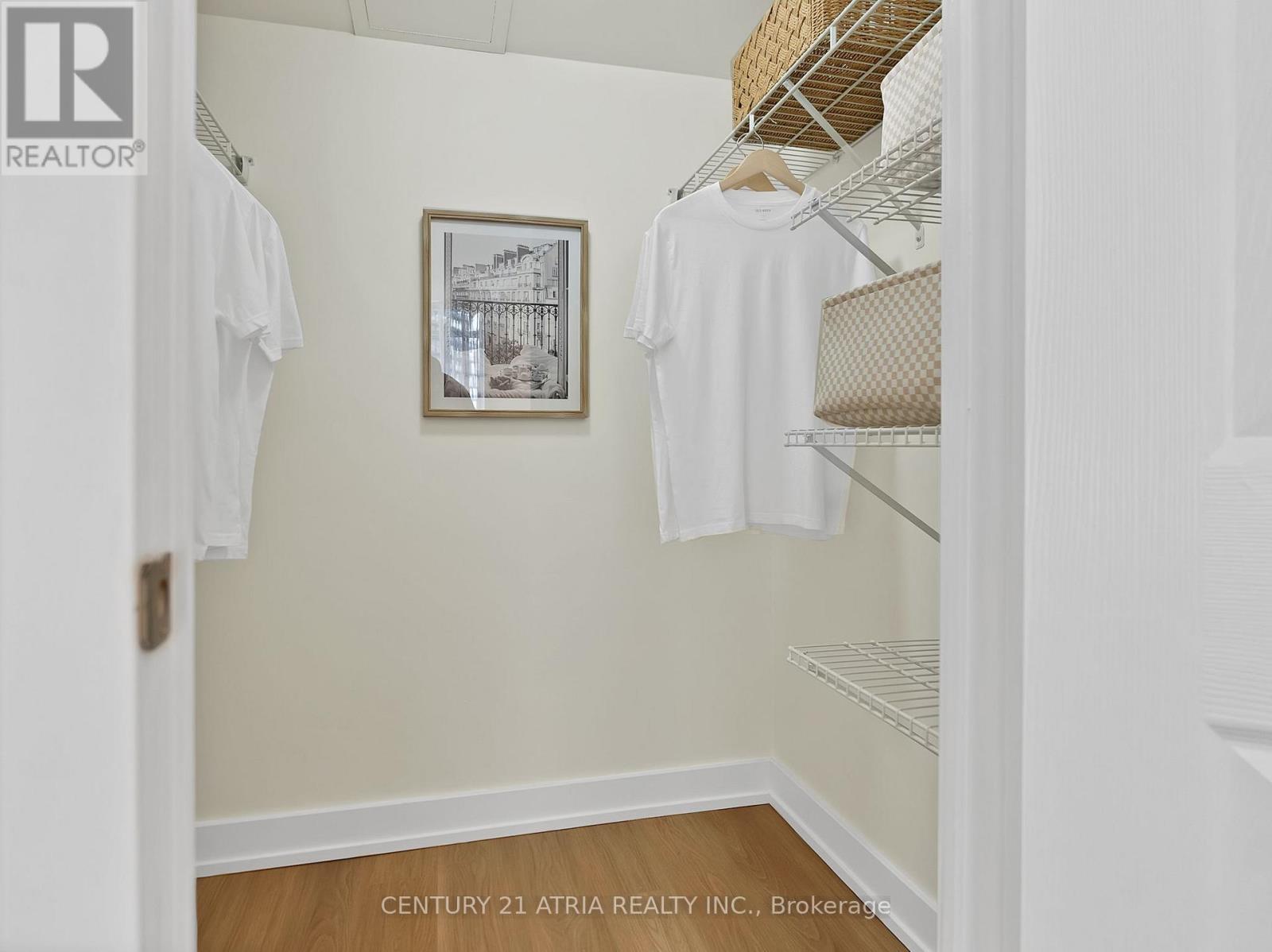 206 - 73 King William Crescent, Richmond Hill, ON - Indoor With Storage