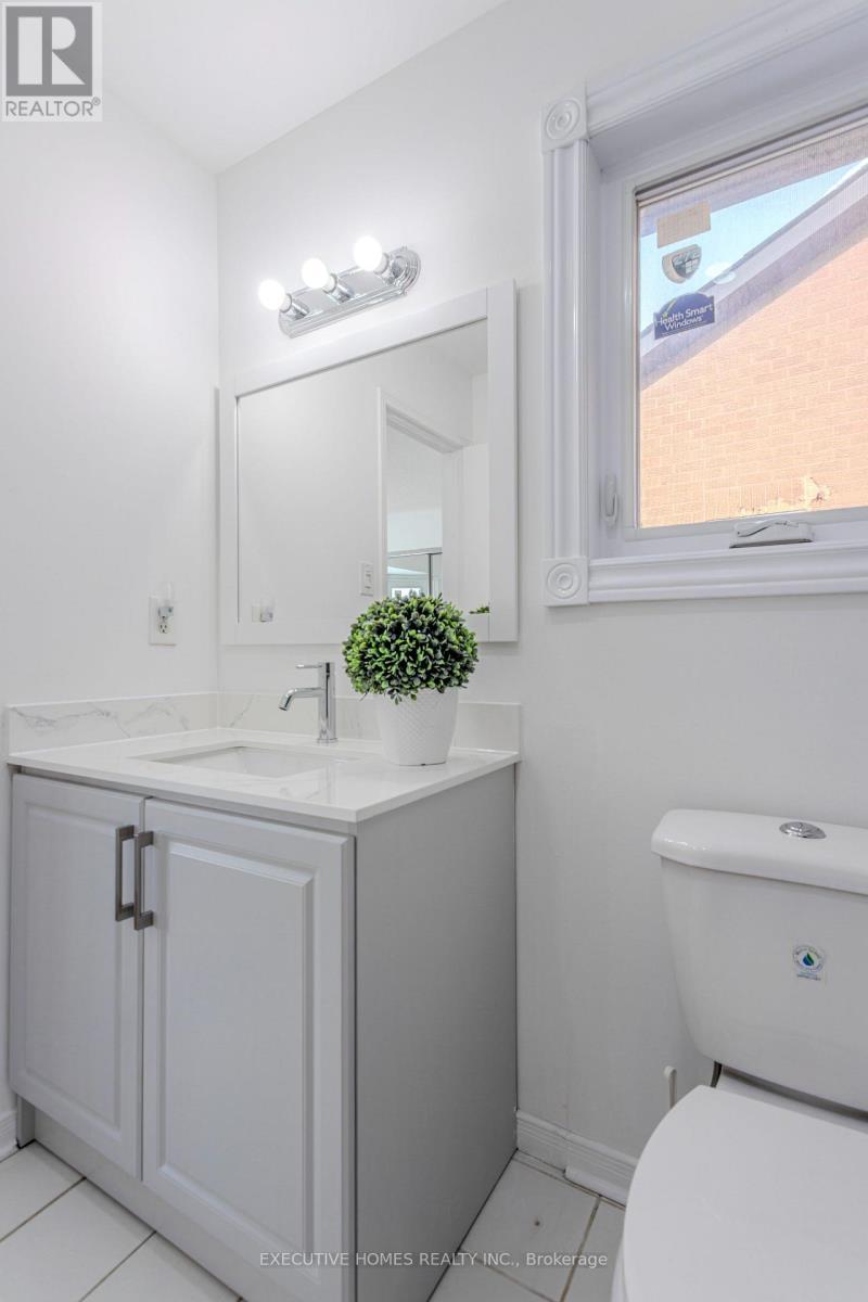 1192 Dream Crest Road, Mississauga, ON - Indoor