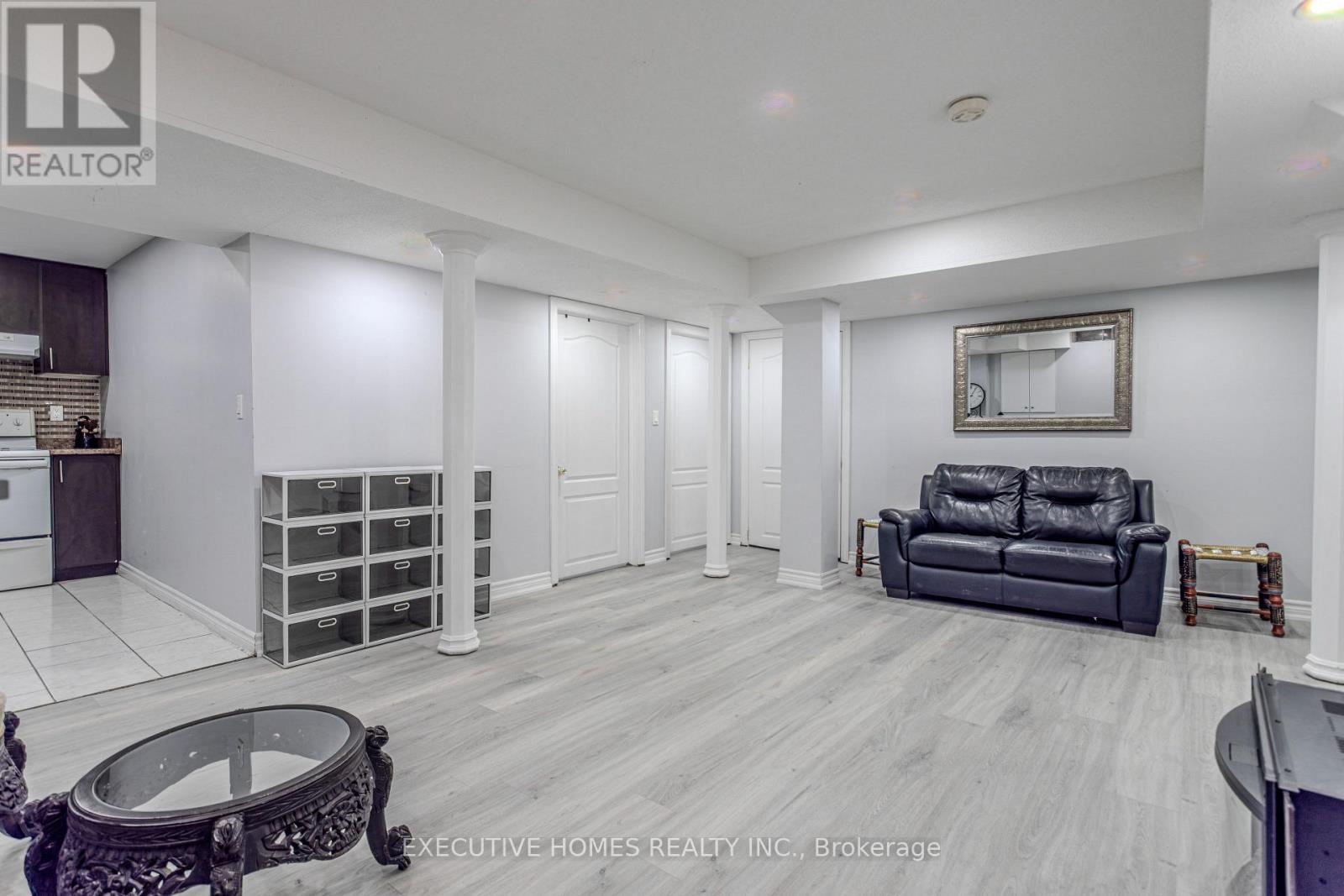 1192 Dream Crest Road, Mississauga, ON - Indoor