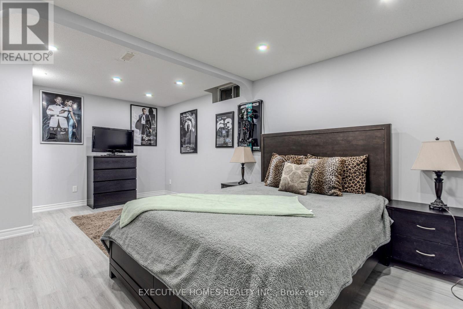 1192 Dream Crest Road, Mississauga, ON - Indoor Photo Showing Bedroom