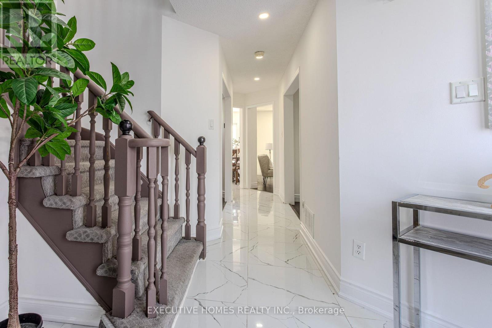 1192 Dream Crest Road, Mississauga, ON - Indoor Photo Showing Other Room