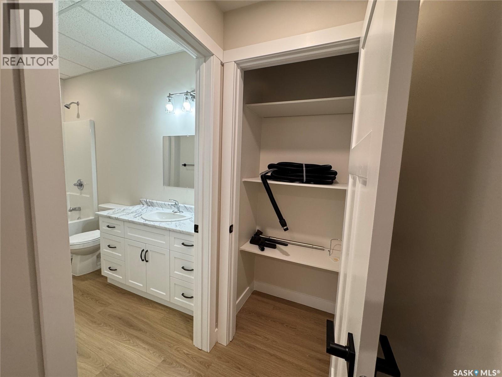 1134 9Th Street, Humboldt, SK - Indoor