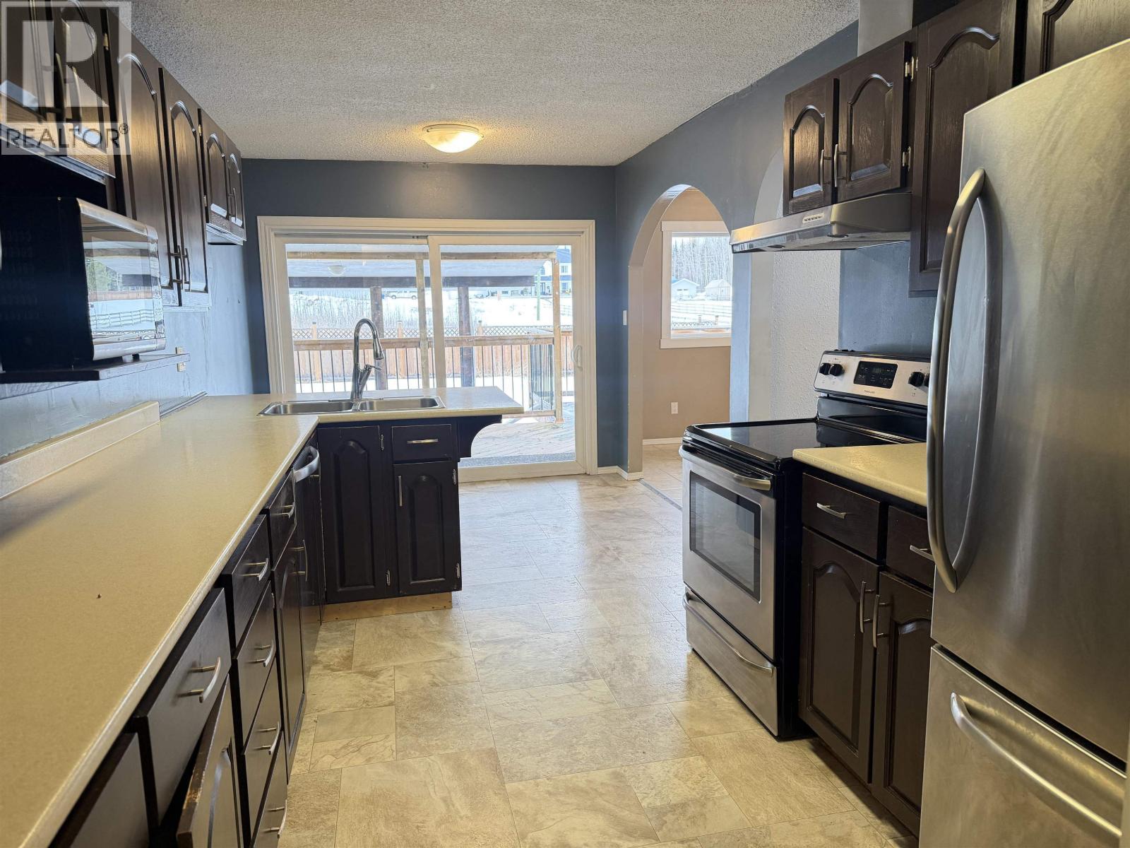 155 Vanderview Drive, Vanderhoof, BC - Indoor Photo Showing Kitchen