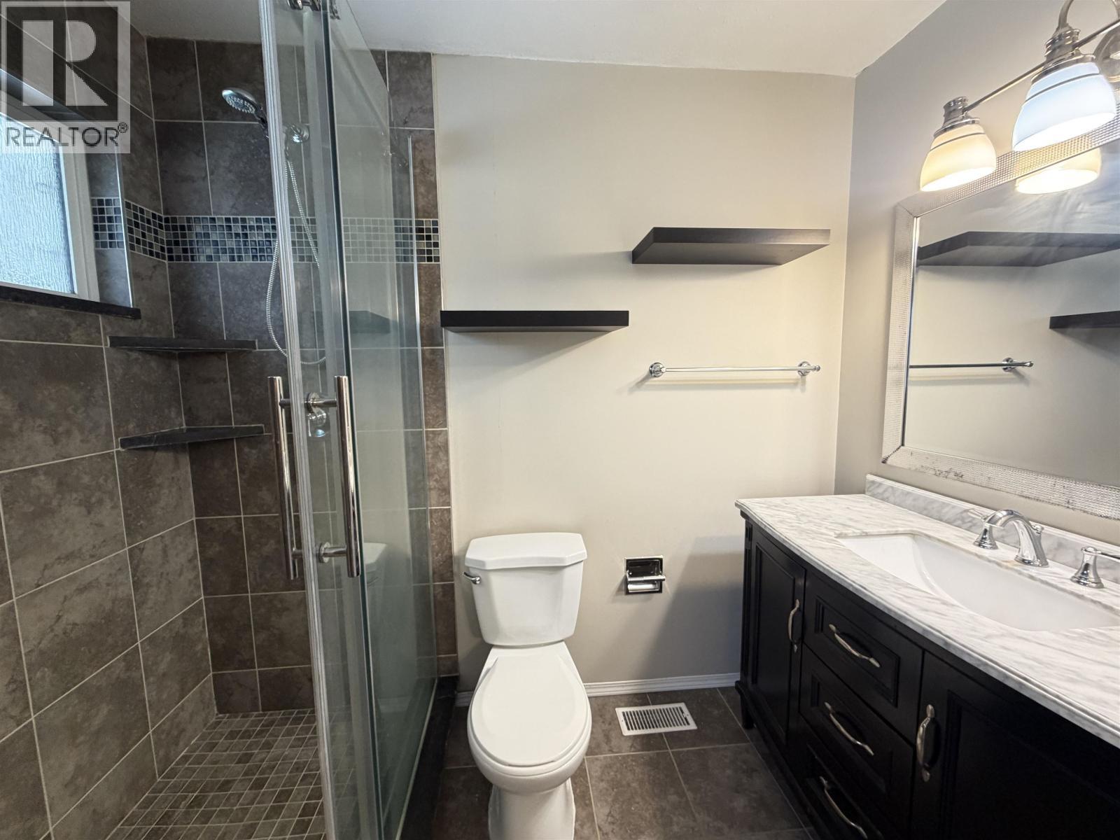 155 Vanderview Drive, Vanderhoof, BC - Indoor Photo Showing Bathroom