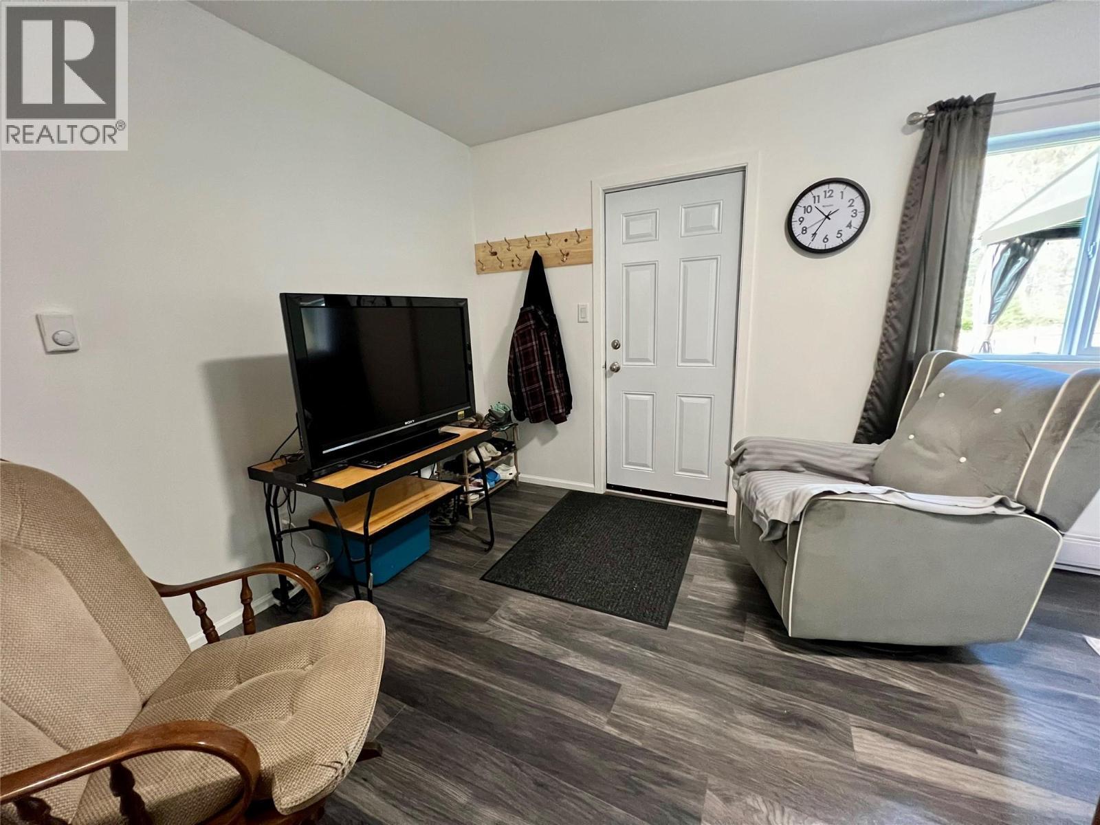 515 Main Street, Slocan, BC - Indoor