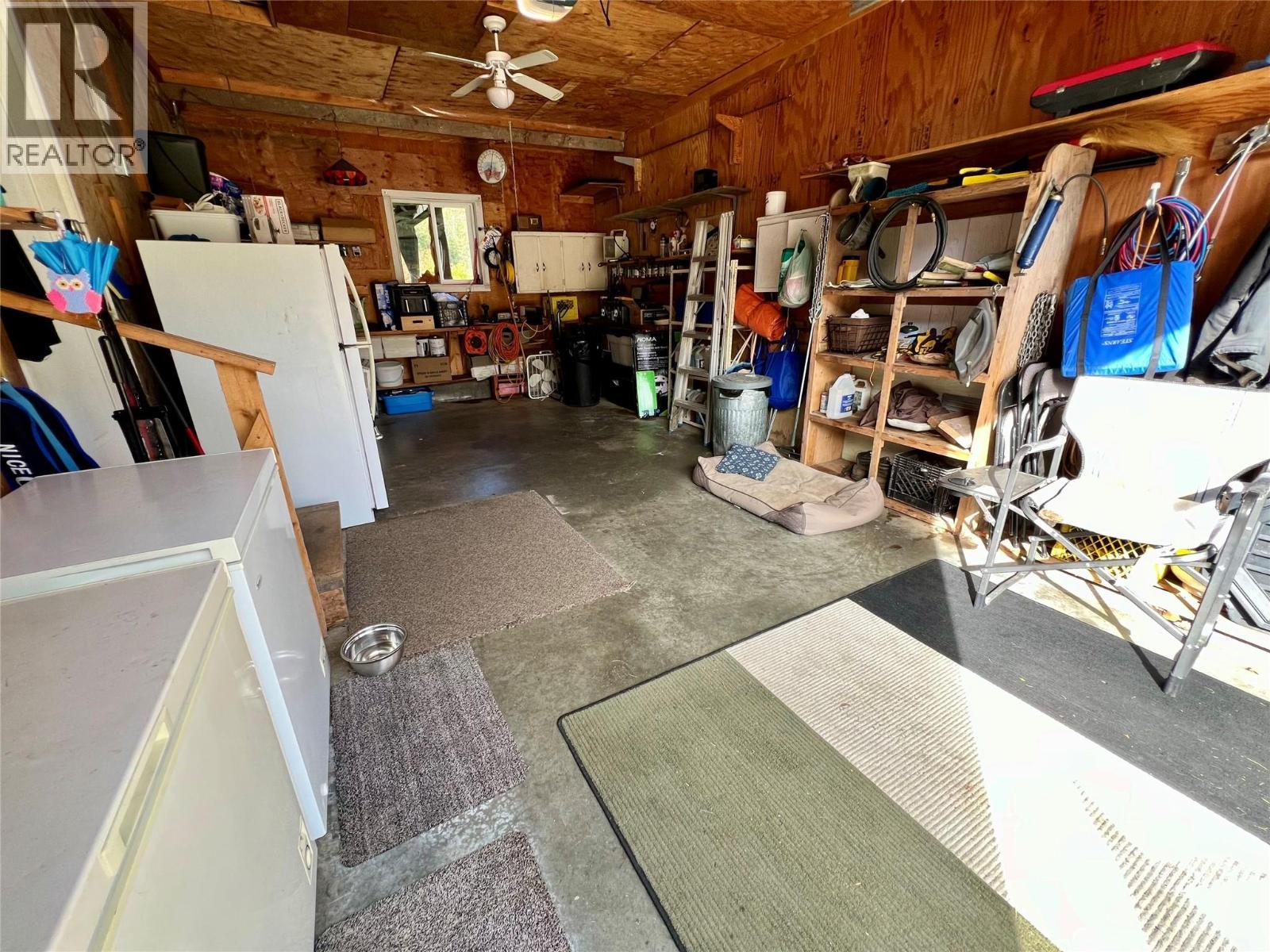 515 Main Street, Slocan, BC - Indoor