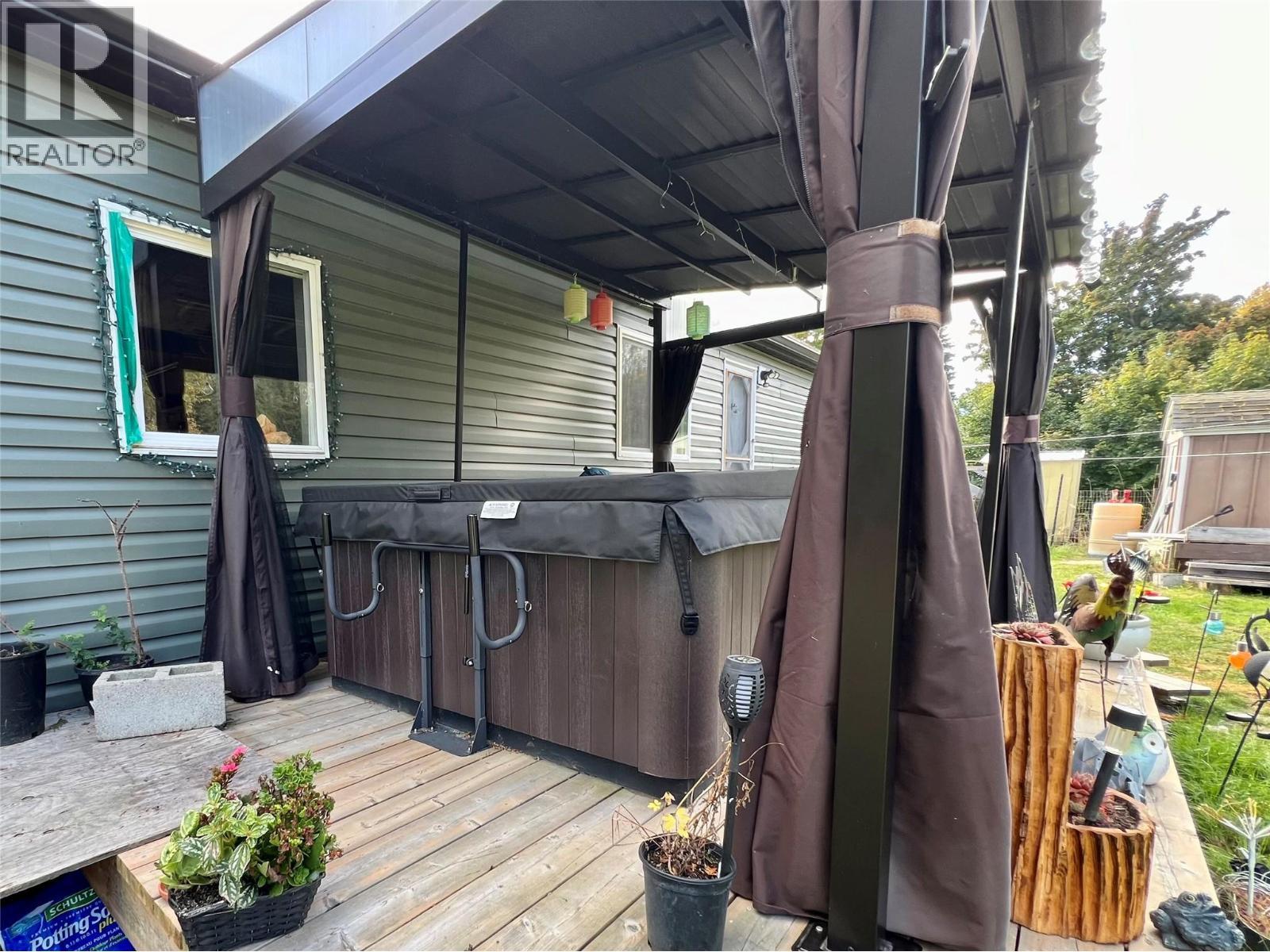 515 Main Street, Slocan, BC - Outdoor With Deck Patio Veranda With Exterior