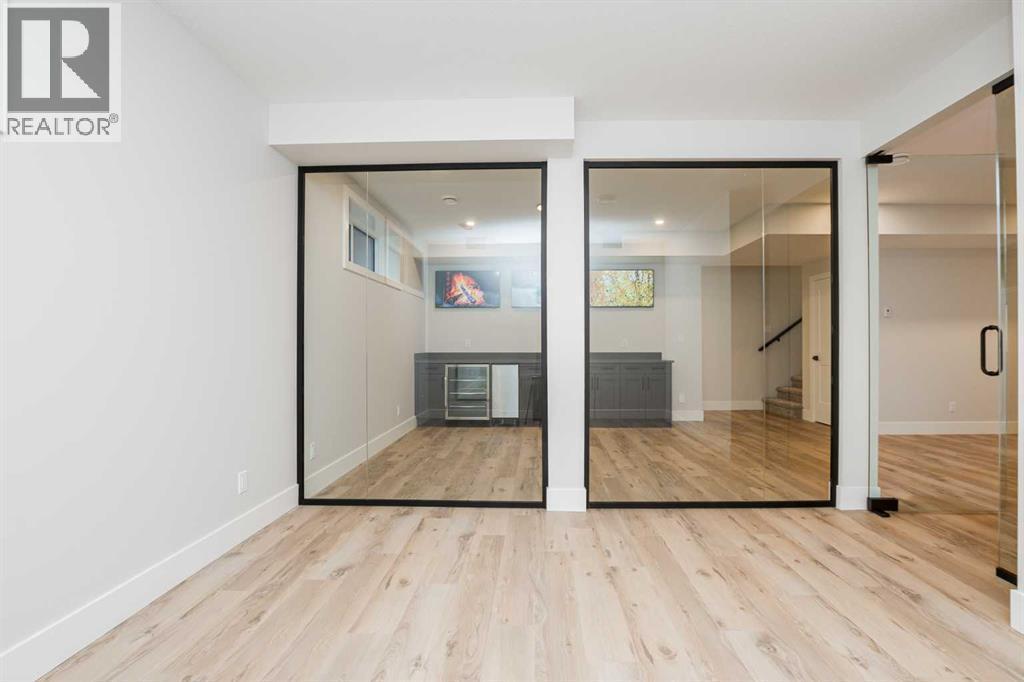 125 Emerald Drive, Red Deer, AB - Indoor Photo Showing Other Room