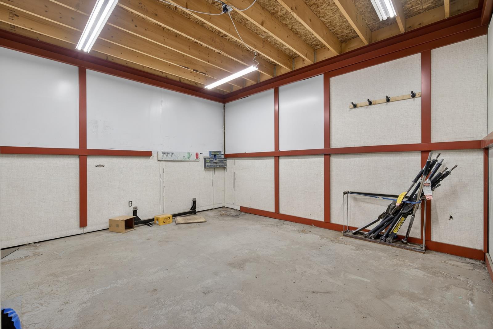 32 Rayborn Crescent, St. Albert, AB