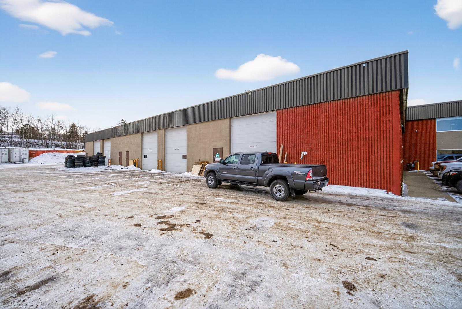 32 Rayborn Crescent, St. Albert, AB