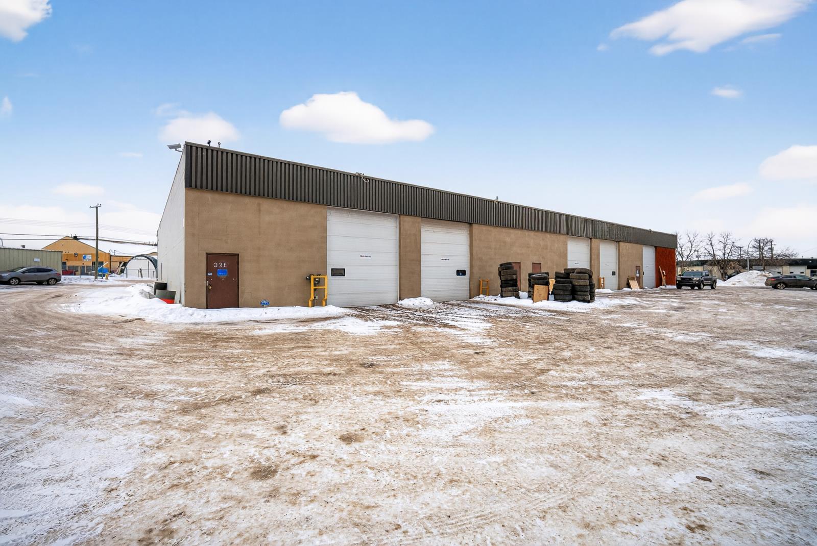 32 Rayborn Crescent, St. Albert, AB