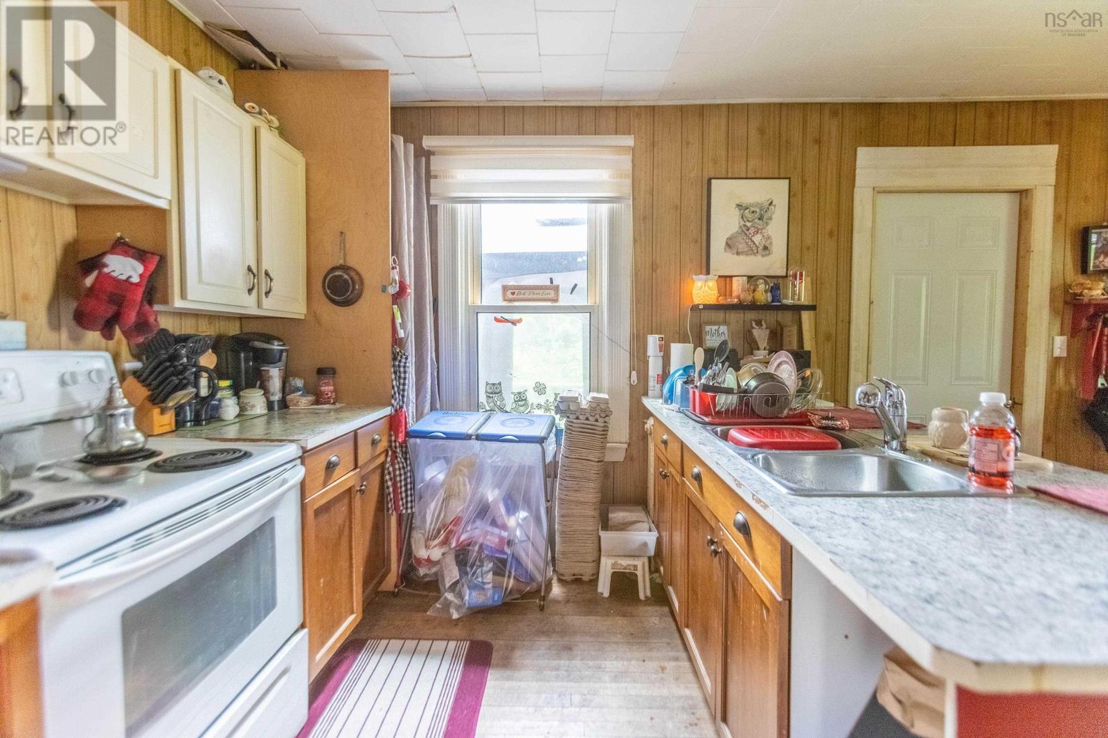 95 Church Street, Springhill, NS - Indoor Photo Showing Kitchen
