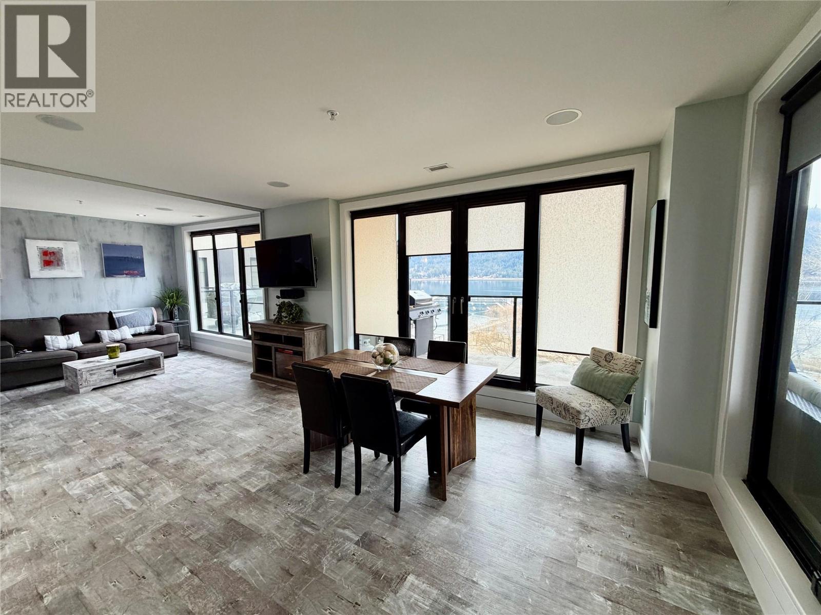 326 Mara Lake Lane Unit# 506, Sicamous, BC - Indoor With Fireplace