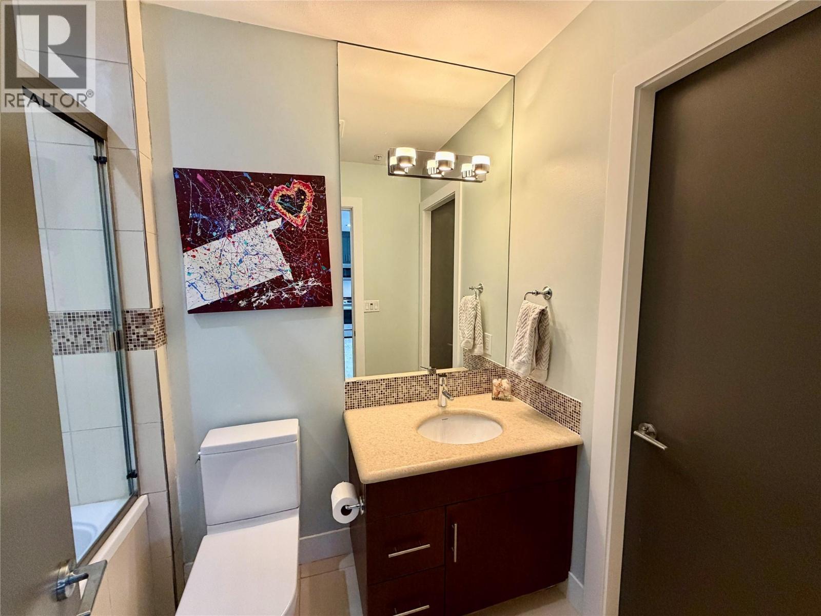 326 Mara Lake Lane Unit# 506, Sicamous, BC - Indoor Photo Showing Bathroom