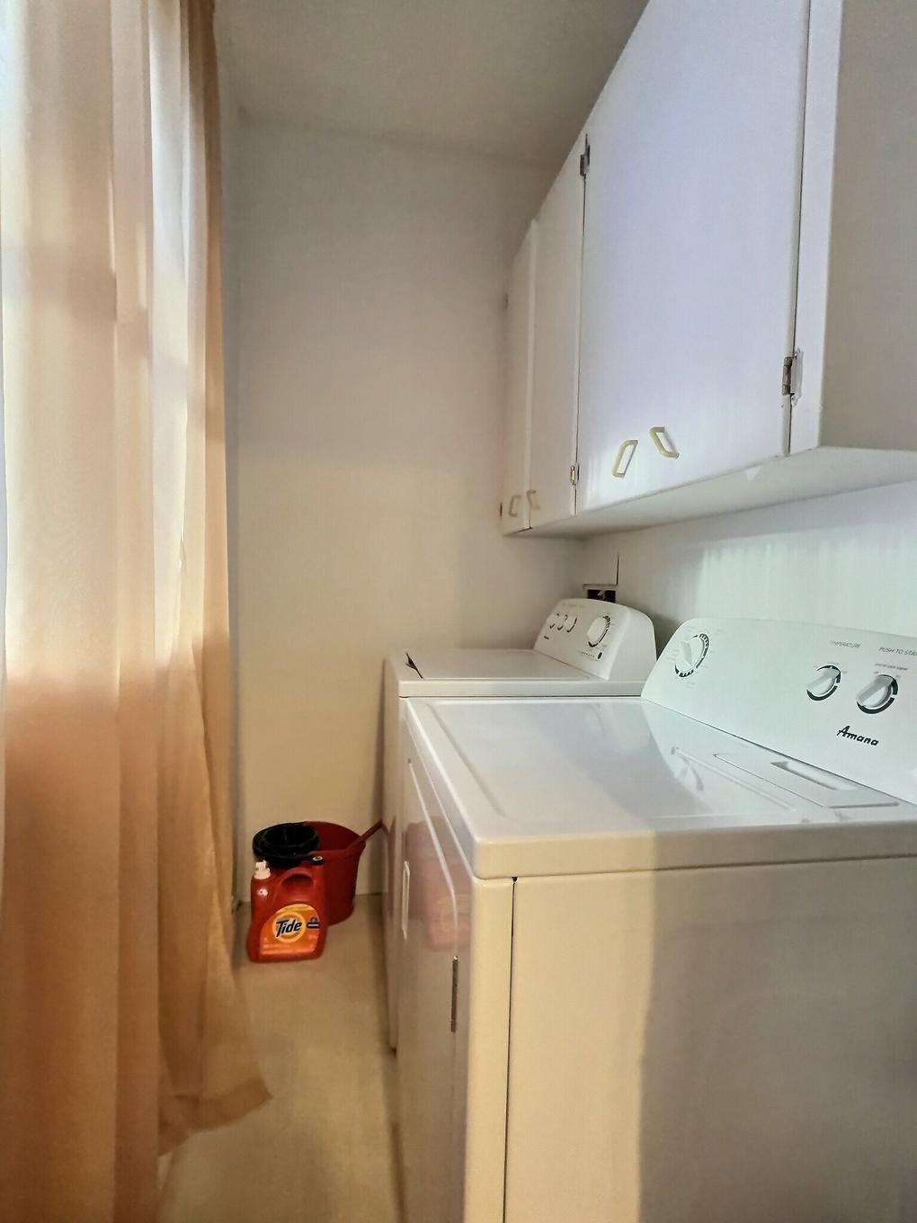 Salle de lavage - 43 Rue St-André, Ville-Marie, QC - Indoor Photo Showing Laundry Room