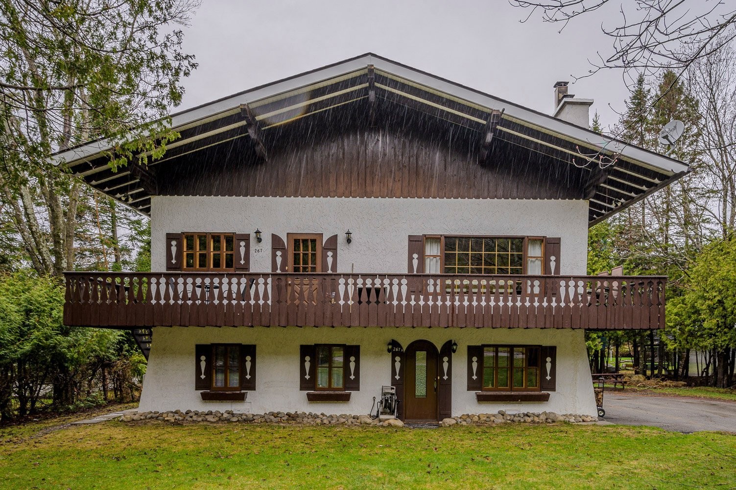 Façade - 267 Ch. Des Bois-Blancs, Piedmont, QC - Outdoor With Deck Patio Veranda