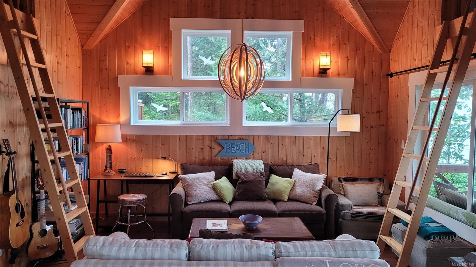 15 Spring Bay Rd, Lasqueti Island, BC