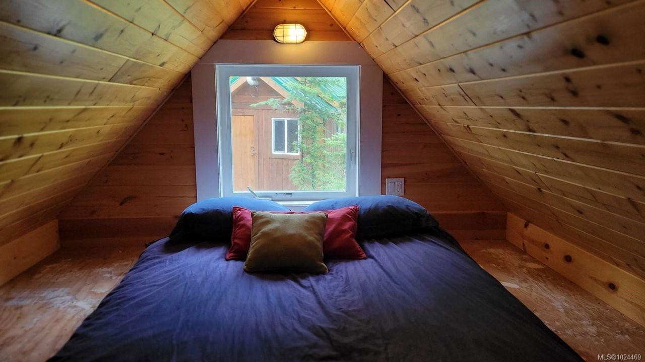 15 Spring Bay Rd, Lasqueti Island, BC