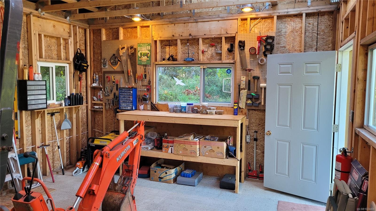 15 Spring Bay Rd, Lasqueti Island, BC