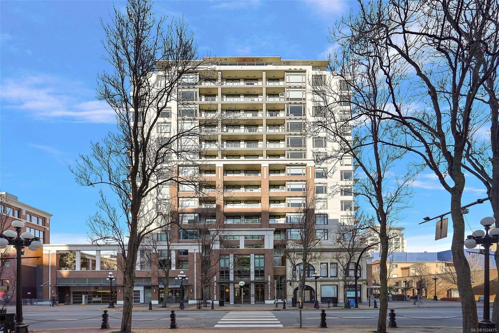 711-728 Yates St, Victoria, BC - Outdoor
