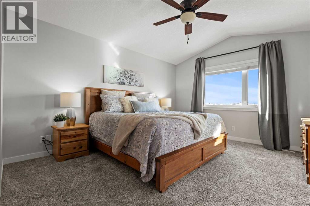 Spacious primary room - 69 Ravenskirk Close Se, Airdrie, AB - Indoor Photo Showing Bedroom
