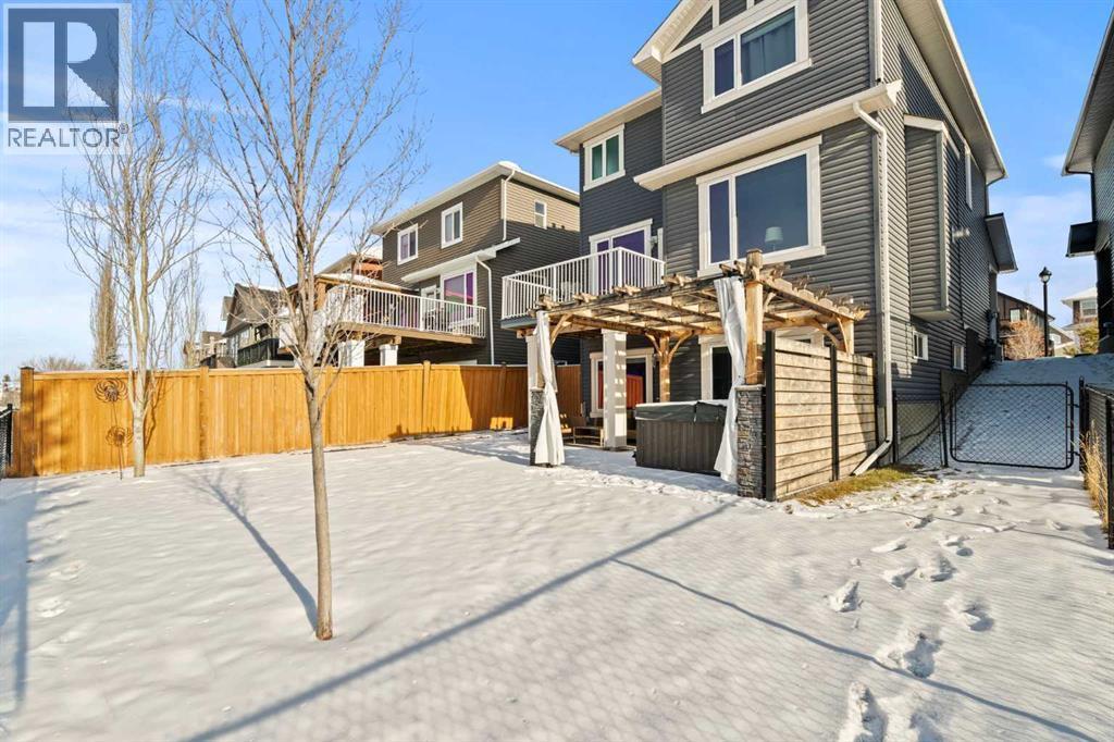 Low maintenance landscaping - 69 Ravenskirk Close Se, Airdrie, AB - Outdoor