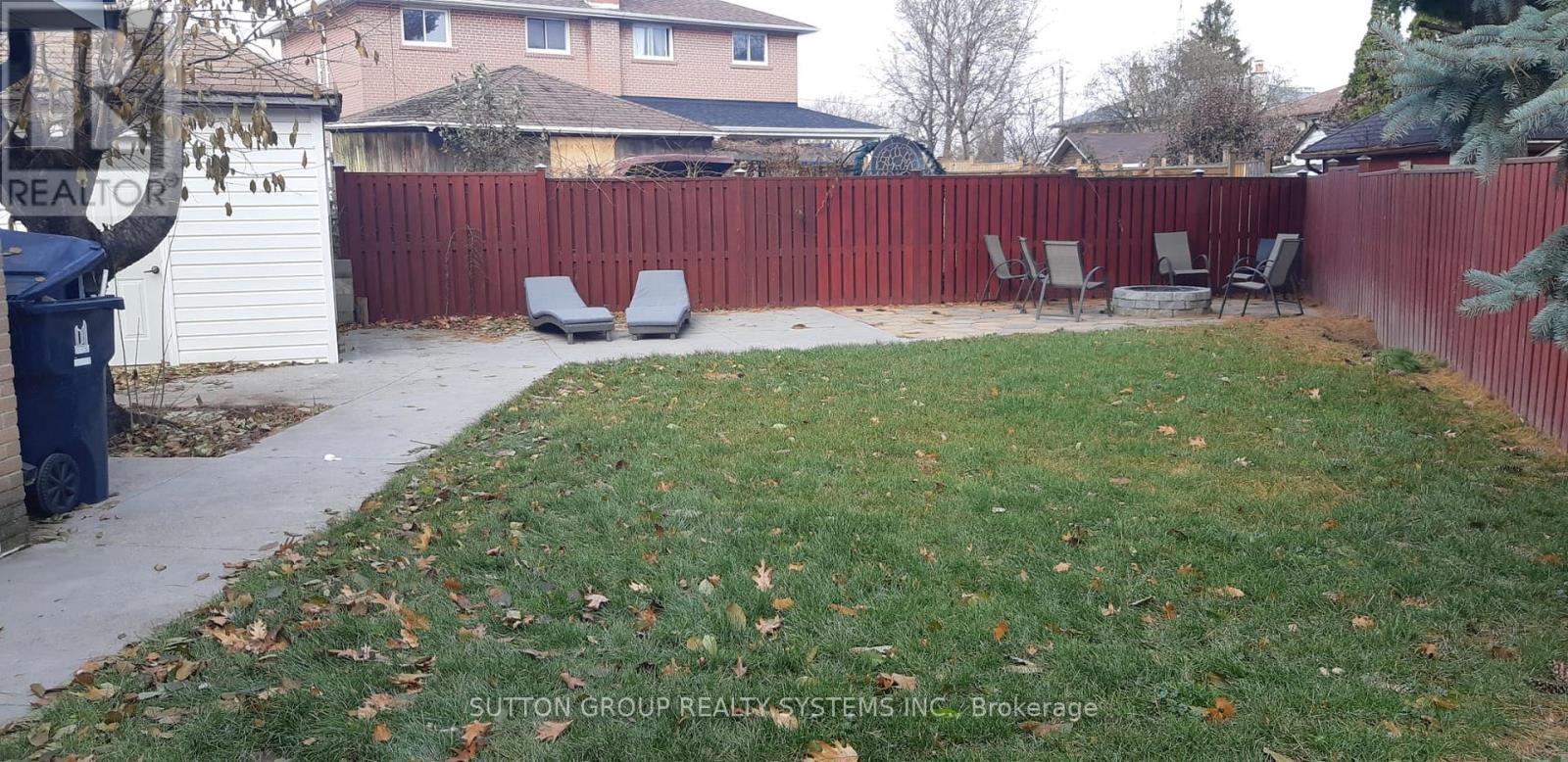 30 Coronado Court, Toronto, ON - Outdoor