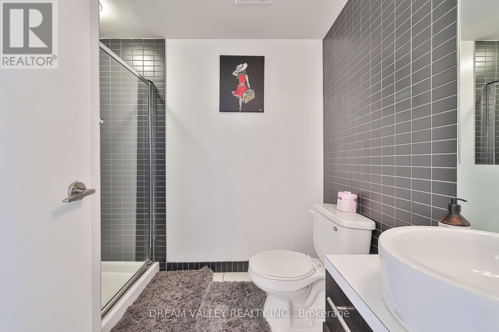 904 - 25 Carlton Street, Toronto, ON - Indoor Photo Showing Bathroom