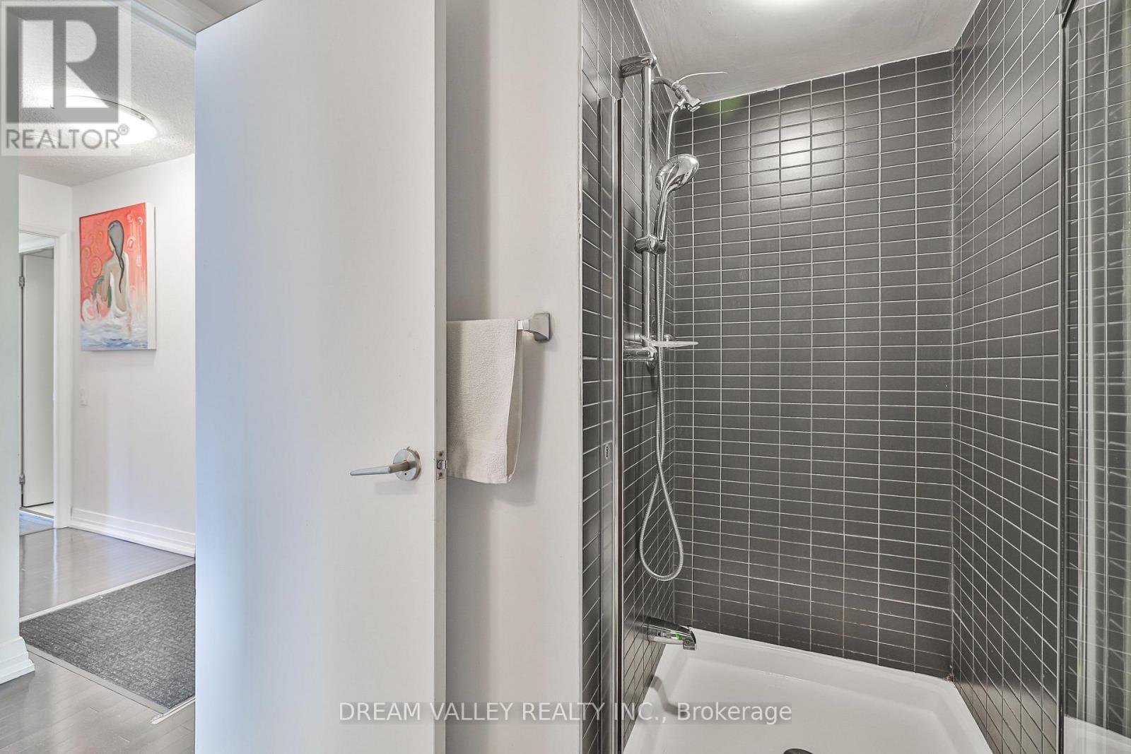 904 - 25 Carlton Street, Toronto, ON - Indoor Photo Showing Bathroom