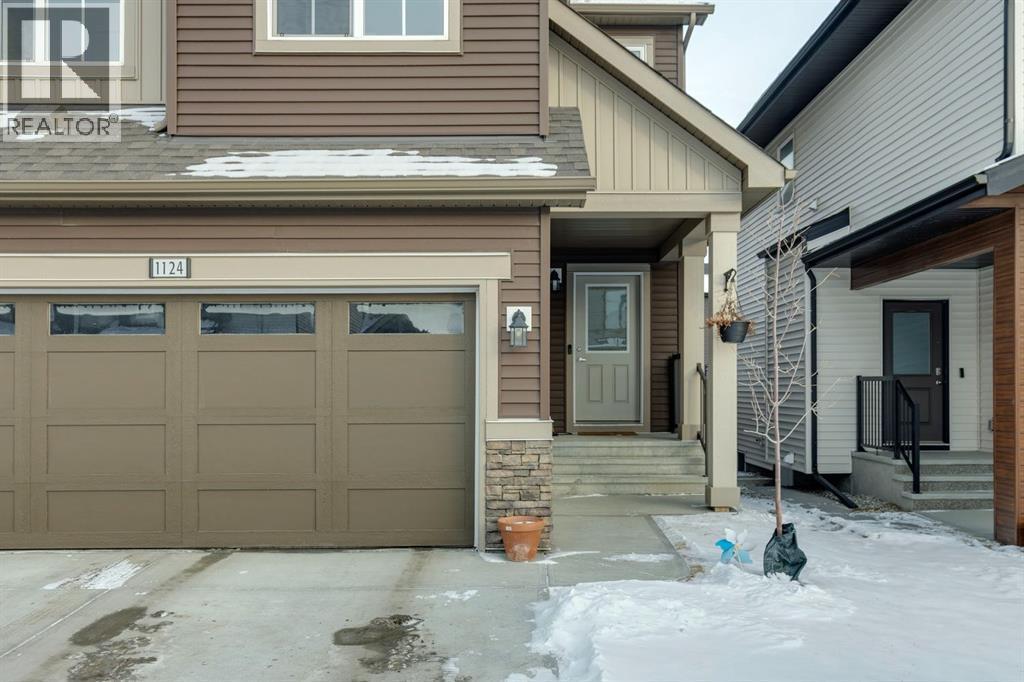 1124 Chinook Gate Bay Sw, Airdrie, AB - Outdoor