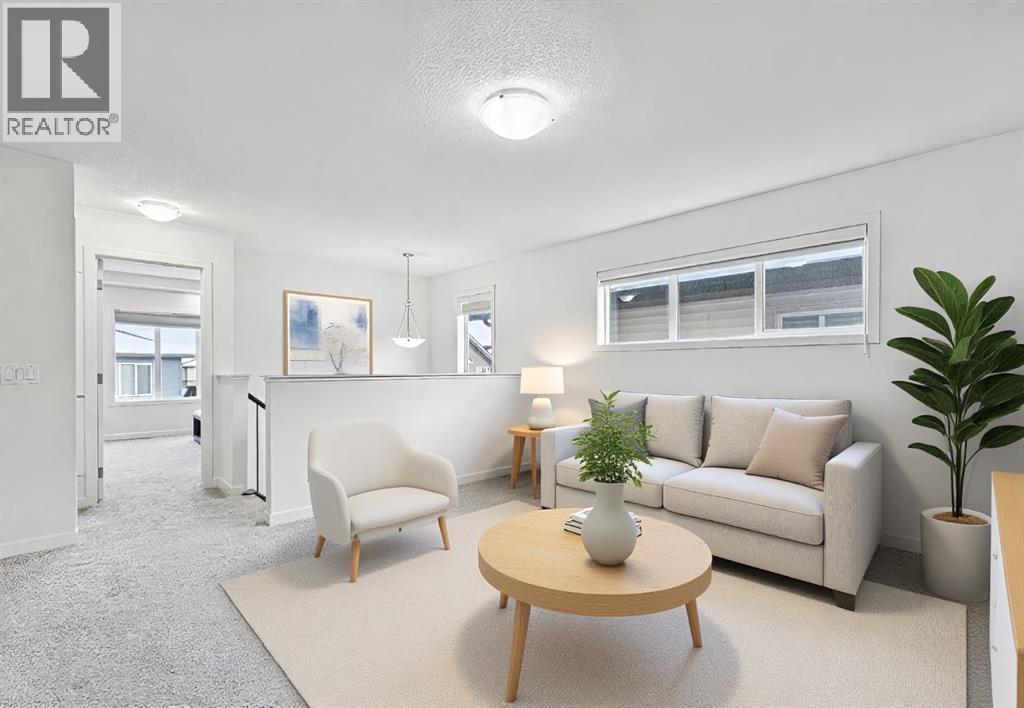 1124 Chinook Gate Bay Sw, Airdrie, AB - Indoor Photo Showing Living Room