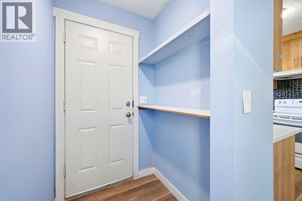 116 Falsby Road Ne, Calgary, AB - Indoor Photo Showing Other Room