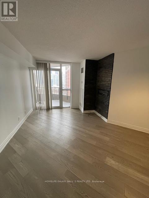 1001 - 78 Harrison Garden Boulevard, Toronto, ON - Indoor