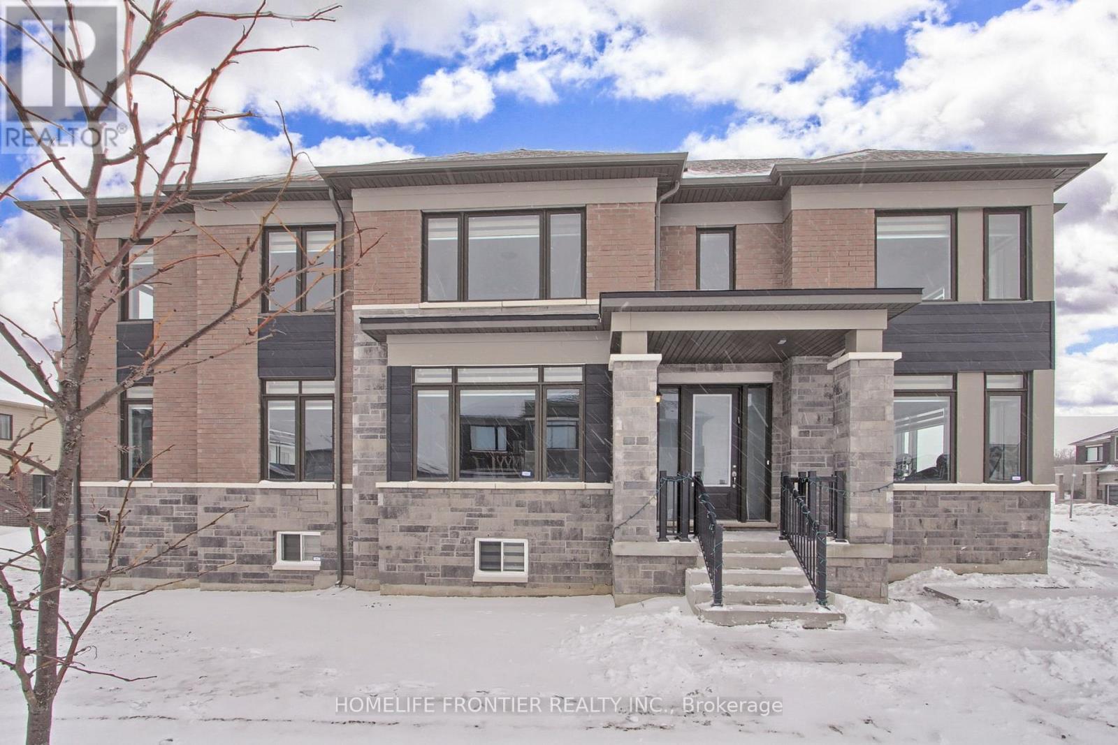 145 Terry Fox Drive, Barrie, ON - Outdoor With Facade