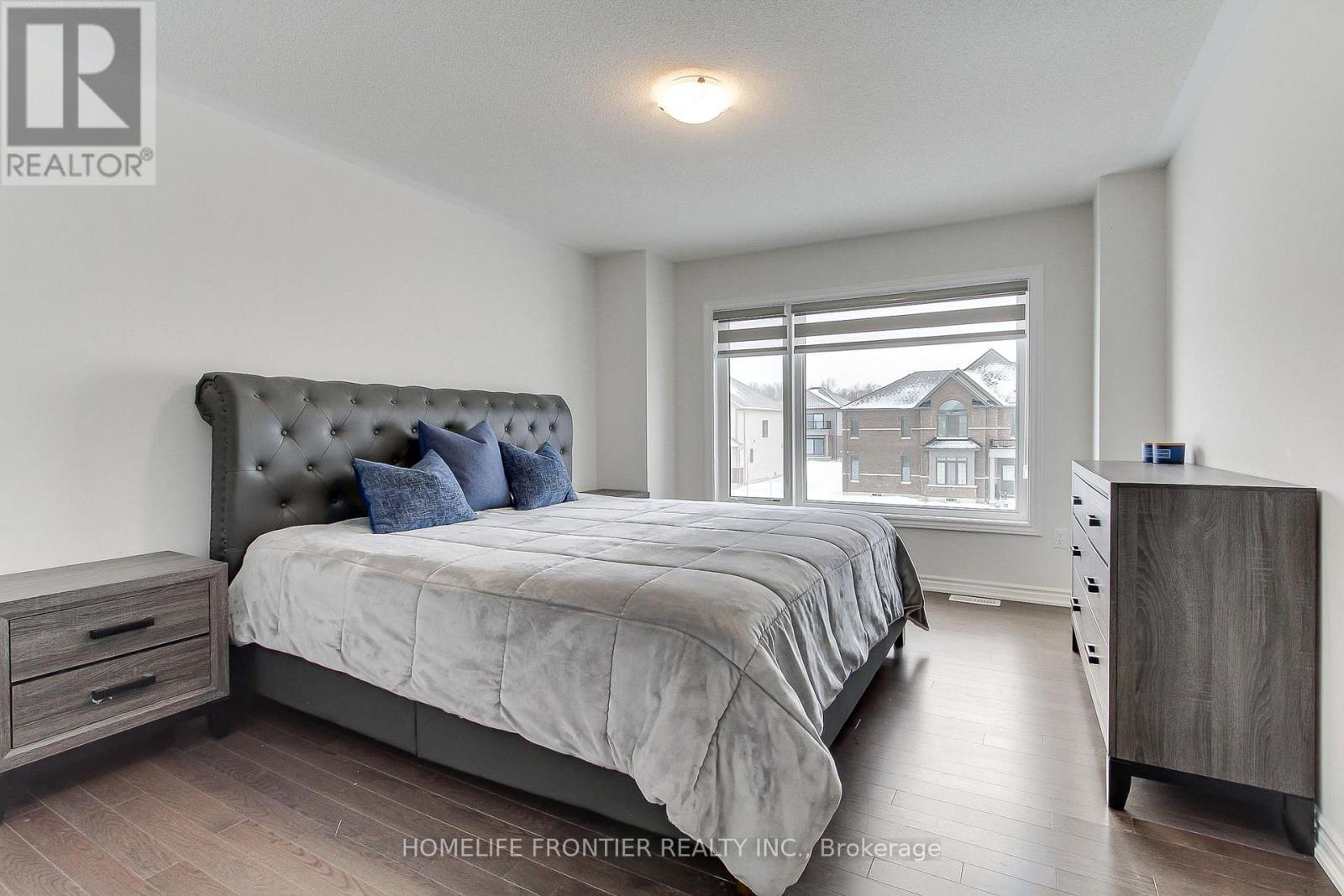 145 Terry Fox Drive, Barrie, ON - Indoor Photo Showing Bedroom