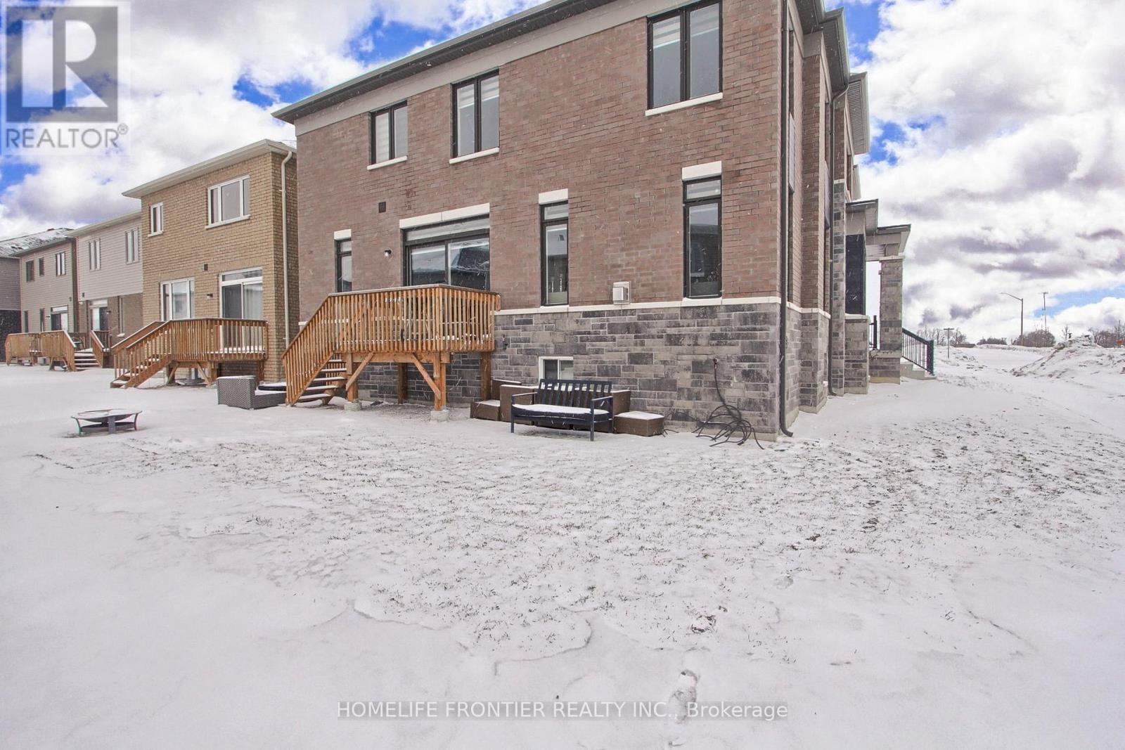 145 Terry Fox Drive, Barrie, ON - Outdoor