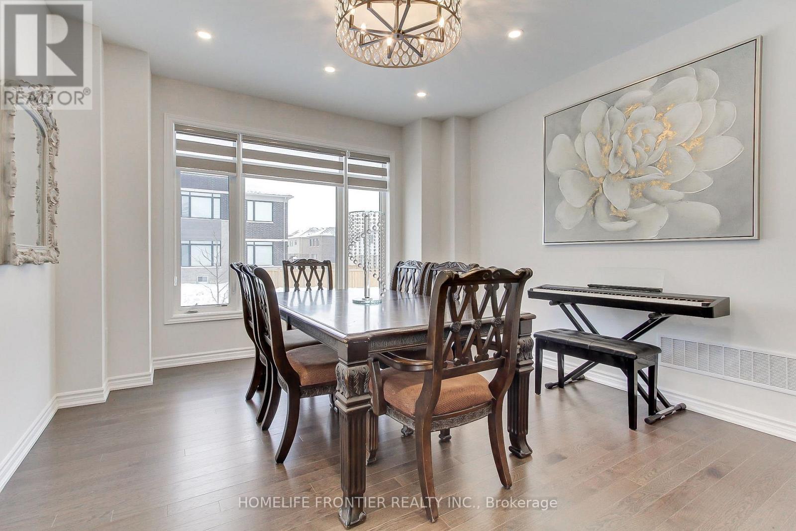 145 Terry Fox Drive, Barrie, ON - Indoor Photo Showing Dining Room