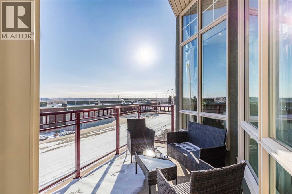 22 Palisades Lane Ne, Medicine Hat, AB - Outdoor With Balcony With Exterior