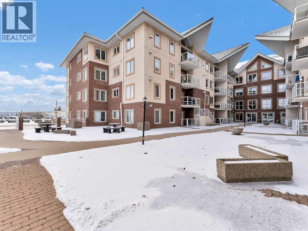 208, 1182 Southview Drive Se, Medicine Hat, AB - Outdoor With Facade