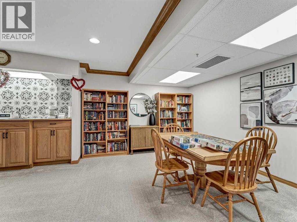 208, 1182 Southview Drive Se, Medicine Hat, AB - Indoor